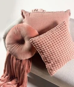 BURTO - Sierkussen Van Gewassen Katoen Muted Clay 60x60 Cm - Roze - Inclusief Binnenvulling 18 BURTO - Sierkussen Van Gewassen Katoen Muted Clay 60x60 Cm - Roze - Inclusief Binnenvulling -Dutch Decor 1027x1200 1