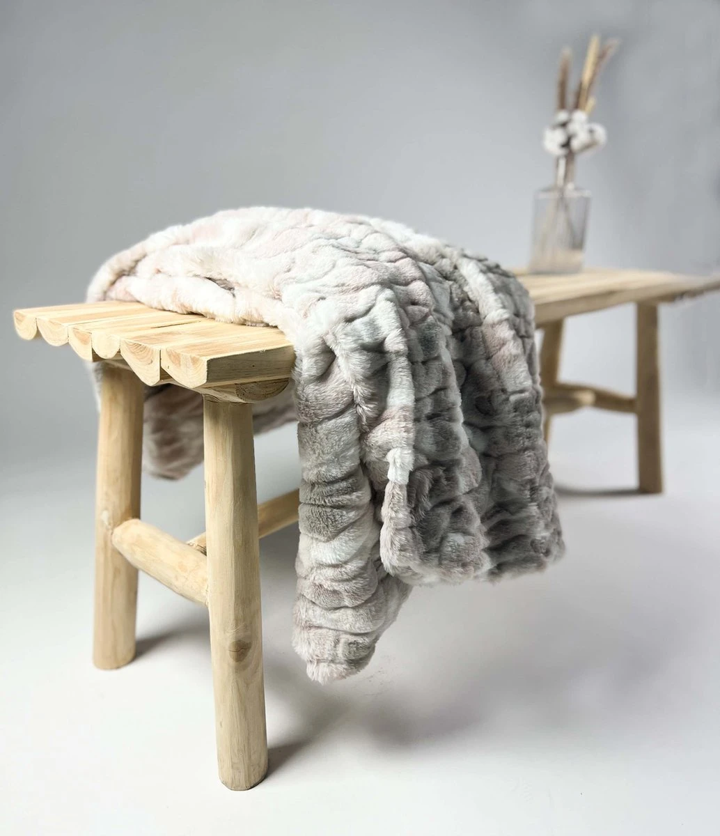 Dutch Decor - ROEL - Plaid Bontlook 130x170 Cm - Zand - Beige - Roze - Wit - Superzacht - Deken 7 Dutch Decor - ROEL - Plaid Bontlook 130x170 Cm - Zand - Beige - Roze - Wit - Superzacht - Deken - Afbeelding 5