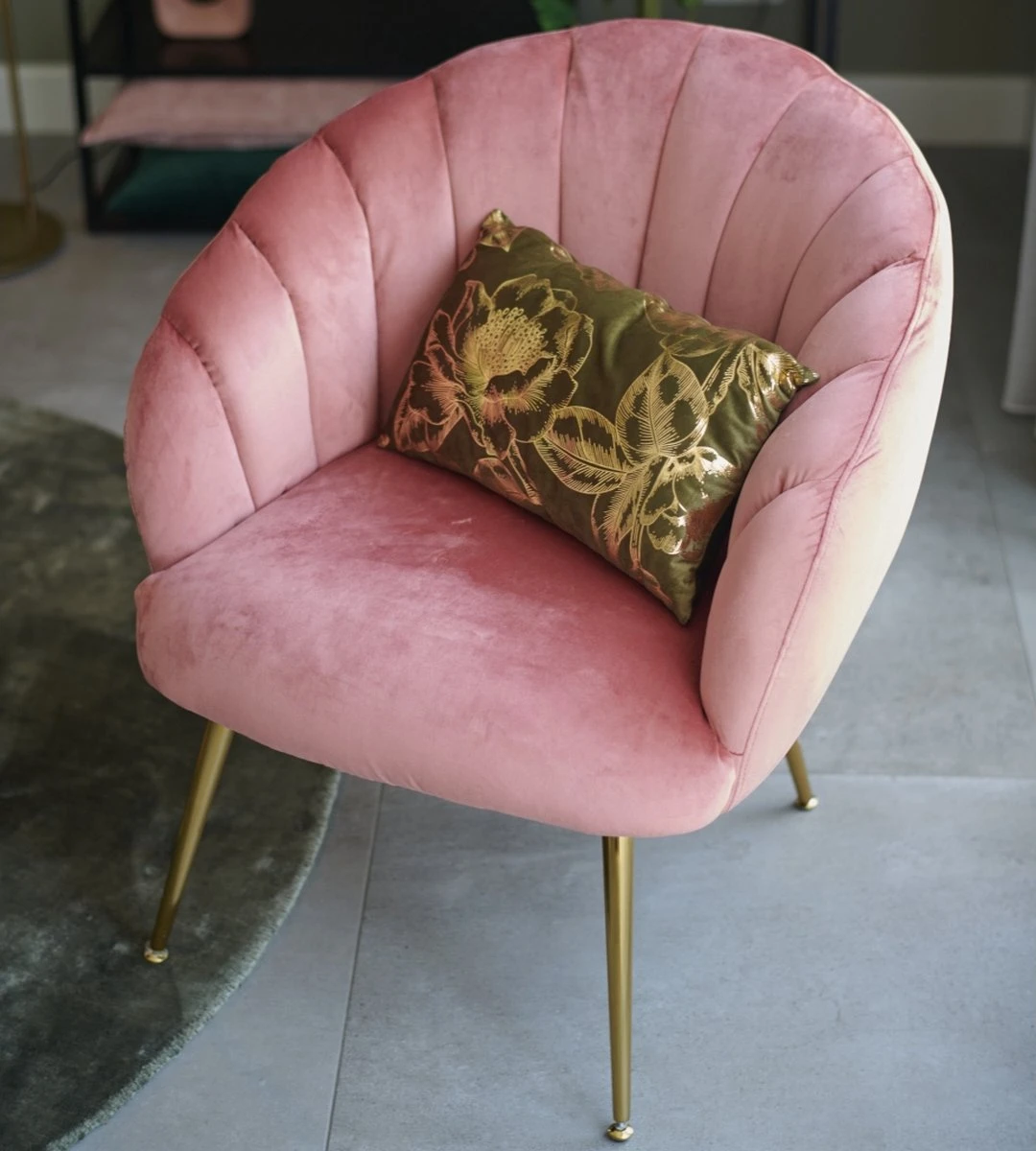 Dutch Decor - AVA - Sierkussen 30x50 Cm Military Olive - Groen - Inclusief Binnenvulling 7 Dutch Decor - AVA - Sierkussen 30x50 Cm Military Olive - Groen - Inclusief Binnenvulling - Afbeelding 5