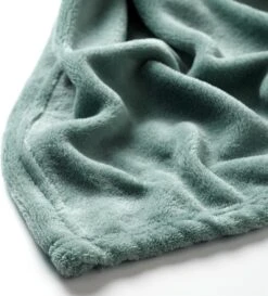 Dutch Decor - HARVEY - Plaid Fleece 150x200 Cm - Jadeite - Lichtgroen - Superzacht - Deken -Dutch Decor 1084x1200 1