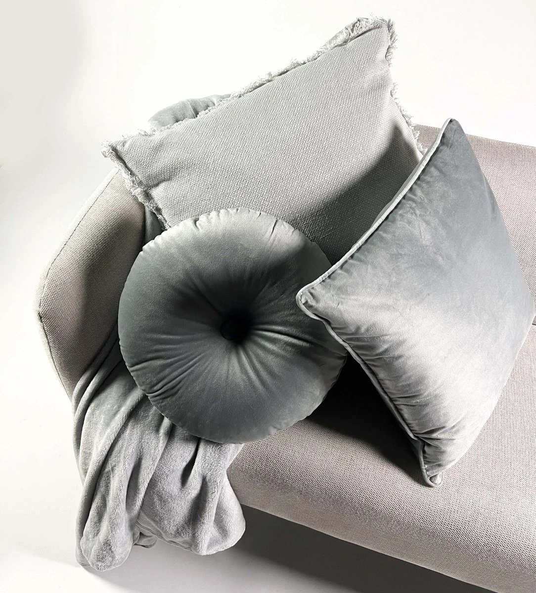 BURTO - Kussenhoes Van Gewassen Katoen Micro Chip 60x60 Cm - Grijs - Exclusief Binnenkussen 7 BURTO - Kussenhoes Van Gewassen Katoen Micro Chip 60x60 Cm - Grijs - Exclusief Binnenkussen - Afbeelding 5