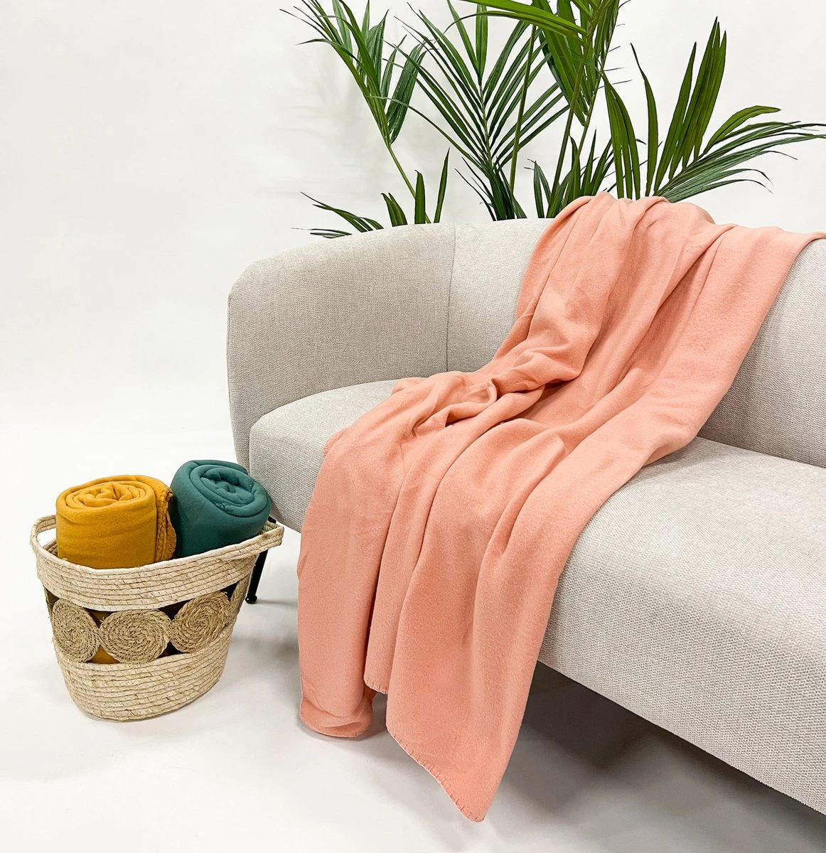 Dutch Decor - PABLO - Plaid Fleece 150x200 Cm Muted Clay - Roze - 100% Polyester - Deken 4 Dutch Decor - PABLO - Plaid Fleece 150x200 Cm Muted Clay - Roze - 100% Polyester - Deken - Afbeelding 2