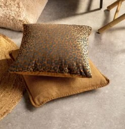 BOWIE - Kussenhoes Gewassen Katoen 45x45 Cm - Tobacco Brown - Bruin - Exclusief Binnenkussen 18 BOWIE - Kussenhoes Gewassen Katoen 45x45 Cm - Tobacco Brown - Bruin - Exclusief Binnenkussen -Dutch Decor 1164x1200 1