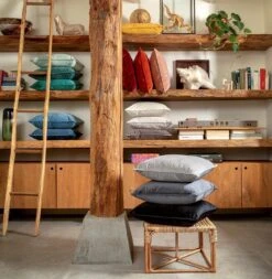 FINN - Sierkussen Velvet 45x45 Cm - Muted Clay - Roze - Inclusief Binnenvulling -Dutch Decor 1170x1200 2