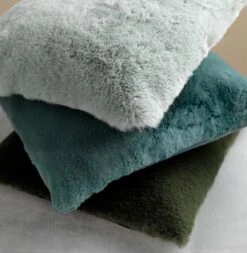 Dutch Decor ZAYA - Sierkussen Unikleur 45x45 Cm - Mountain View - Donkergroen - Superzacht - Inclusief Binnenkussen 12 Dutch Decor ZAYA - Sierkussen Unikleur 45x45 Cm - Mountain View - Donkergroen - Superzacht - Inclusief Binnenkussen -Dutch Decor 1173x1200