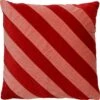PEBBE - Kussenhoes Velvet 45x45 Cm - Aurora Red - Rood - Roze - Strepen - Color Blocking - Exclusief Binnenkussen 1 PEBBE - Kussenhoes Velvet 45x45 Cm - Aurora Red - Rood - Roze - Strepen - Color Blocking - Exclusief Binnenkussen -Dutch Decor 1192x1200 8