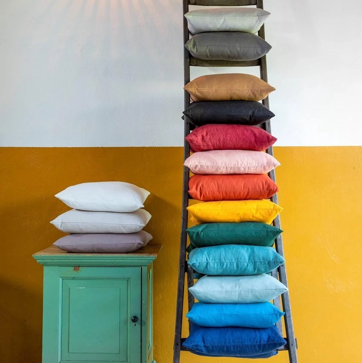 Dutch Decor JAMES - Sierkussen Katoen 45x45 Cm - Beveled Glass - Groen - Inclusief Binnenkussen 5 Dutch Decor JAMES - Sierkussen Katoen 45x45 Cm - Beveled Glass - Groen - Inclusief Binnenkussen - Afbeelding 3