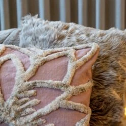 LIVIA - Kussenhoes 45x45 Cm Pale Mauve - Roze - Exclusief Binnenkussen 8 LIVIA - Kussenhoes 45x45 Cm Pale Mauve - Roze - Exclusief Binnenkussen -Dutch Decor 1198x1200