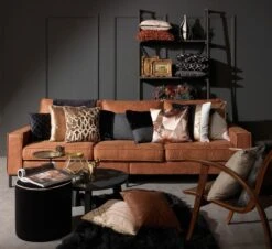 JACK - Sierkussen Bordeaux 45x45 Cm - Rood - Inclusief Binnenvulling 19 JACK - Sierkussen Bordeaux 45x45 Cm - Rood - Inclusief Binnenvulling -Dutch Decor 1200x1096 1