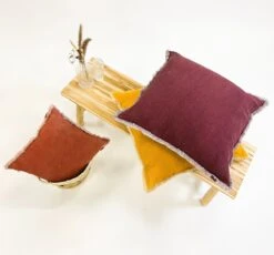 BURTO - Kussenhoes Van Gewassen Katoen Merlot 60x60 Cm - Rood - Exclusief Binnenkussen 17 BURTO - Kussenhoes Van Gewassen Katoen Merlot 60x60 Cm - Rood - Exclusief Binnenkussen -Dutch Decor 1200x1118