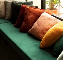 Dutch Decor ZAYA - Sierkussen Unikleur 45x45 Cm - Mountain View - Donkergroen - Superzacht - Inclusief Binnenkussen 11 Dutch Decor ZAYA - Sierkussen Unikleur 45x45 Cm - Mountain View - Donkergroen - Superzacht - Inclusief Binnenkussen -Dutch Decor 1200x1146