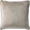 FINN - Sierkussen Velvet 45x45 Cm - Pumice Stone - Beige - Inclusief Binnenvulling 2 FINN - Sierkussen Velvet 45x45 Cm - Pumice Stone - Beige - Inclusief Binnenvulling -Dutch Decor 1200x1188 5