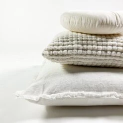 Dutch Decor - OLLY - Sierkussen Rond Velvet 40 Cm - Snow White - Wit 11 Dutch Decor - OLLY - Sierkussen Rond Velvet 40 Cm - Snow White - Wit -Dutch Decor 1200x1198 38