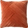 GIDI - Sierkussen Velvet 45x45 Cm - Potters Clay - Oranje - Inclusief Binnenvulling 1 GIDI - Sierkussen Velvet 45x45 Cm - Potters Clay - Oranje - Inclusief Binnenvulling -Dutch Decor 1200x1199 33