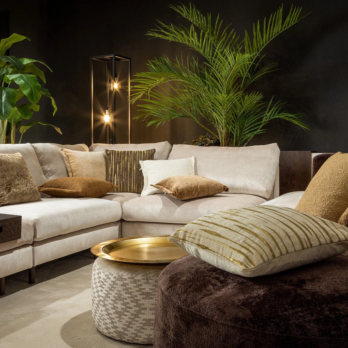 CONNOR- Kussenhoes 45x45 Cm Shitake - Bruin - Met Rits 5 CONNOR- Kussenhoes 45x45 Cm Shitake - Bruin - Met Rits - Afbeelding 3