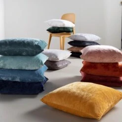 SKY - Sierkussen Velvet 45x45 Cm - Golden Glow - Geel - Inclusief Binnenvulling -Dutch Decor 1200x1200 1104