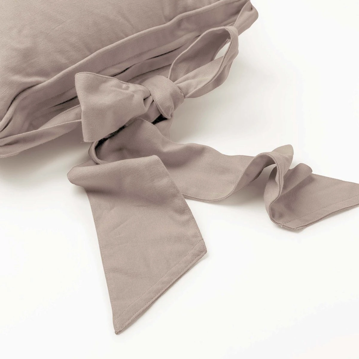 Dutch Decor - JAVAAN - Stoelkussen Met Lint Driftwood 45x45 Cm - Taupe - Zitkussen 4 Dutch Decor - JAVAAN - Stoelkussen Met Lint Driftwood 45x45 Cm - Taupe - Zitkussen - Afbeelding 2