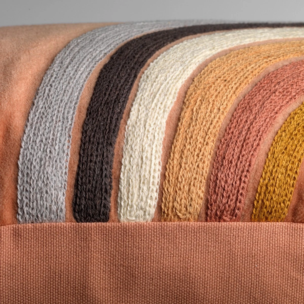 RENLY - Sierkussen Velvet - 40x60 Cm - Muted Clay - Roze - Retro Dessin - Inclusief Binnenvulling 5 RENLY - Sierkussen Velvet - 40x60 Cm - Muted Clay - Roze - Retro Dessin - Inclusief Binnenvulling - Afbeelding 3