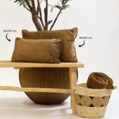 FINN - Kussenhoes Velvet Tobacco Brown 40x60 Cm - Bruin - Exclusief Binnenkussen 9 FINN - Kussenhoes Velvet Tobacco Brown 40x60 Cm - Bruin - Exclusief Binnenkussen -Dutch Decor 1200x1200 151