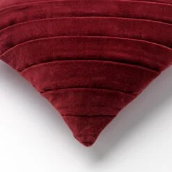FEMM - Sierkussen Velvet 30x50 Cm - Merlot - Rood - Inclusief Binnenvulling -Dutch Decor 1200x1200 176
