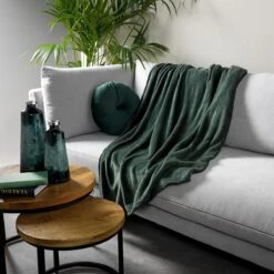 Dutch Decor - HARVEY - Plaid Fleece 150x200 Cm - Mountain View - Donkergroen - Superzacht - Deken 11 Dutch Decor - HARVEY - Plaid Fleece 150x200 Cm - Mountain View - Donkergroen - Superzacht - Deken -Dutch Decor 1200x1200 330