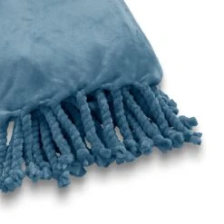 Dutch Decor - FLORIJN - Plaid Fleece 150x200 Cm - Provincial Blue - Blauw - Superzacht - Met Franjes - Deken 9 Dutch Decor - FLORIJN - Plaid Fleece 150x200 Cm - Provincial Blue - Blauw - Superzacht - Met Franjes - Deken -Dutch Decor 1200x1200 335
