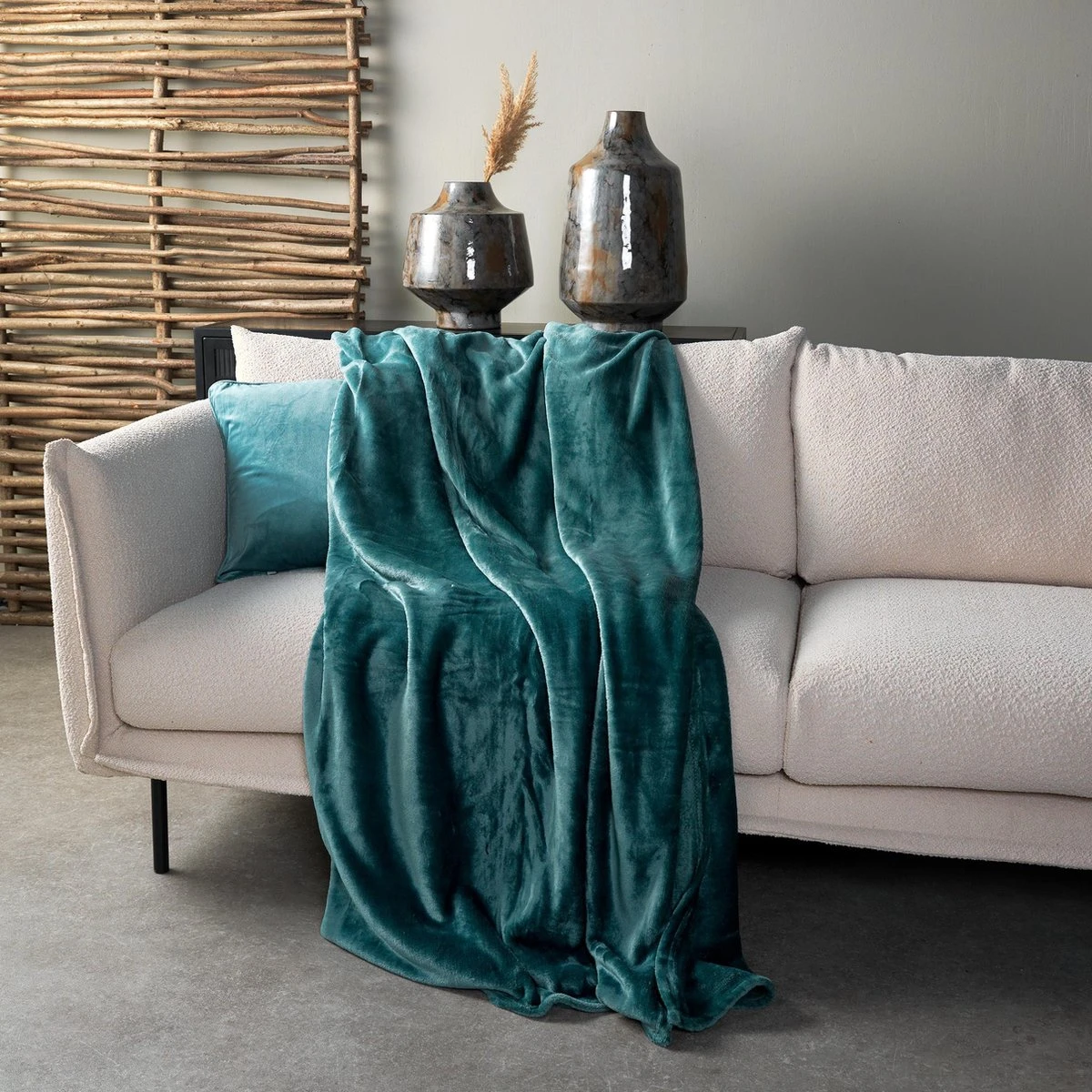 Dutch Decor - CHARLIE - Plaid Flannel Fleece XL - 200x220 Cm - Sagebrush Green - Groen - Deken 5 Dutch Decor - CHARLIE - Plaid Flannel Fleece XL - 200x220 Cm - Sagebrush Green - Groen - Deken - Afbeelding 3