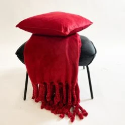 Dutch Decor - FLORIJN - Plaid Fleece 150x200 Cm - Chili Pepper - Rood - Superzacht - Met Franjes - Deken -Dutch Decor 1200x1200 406