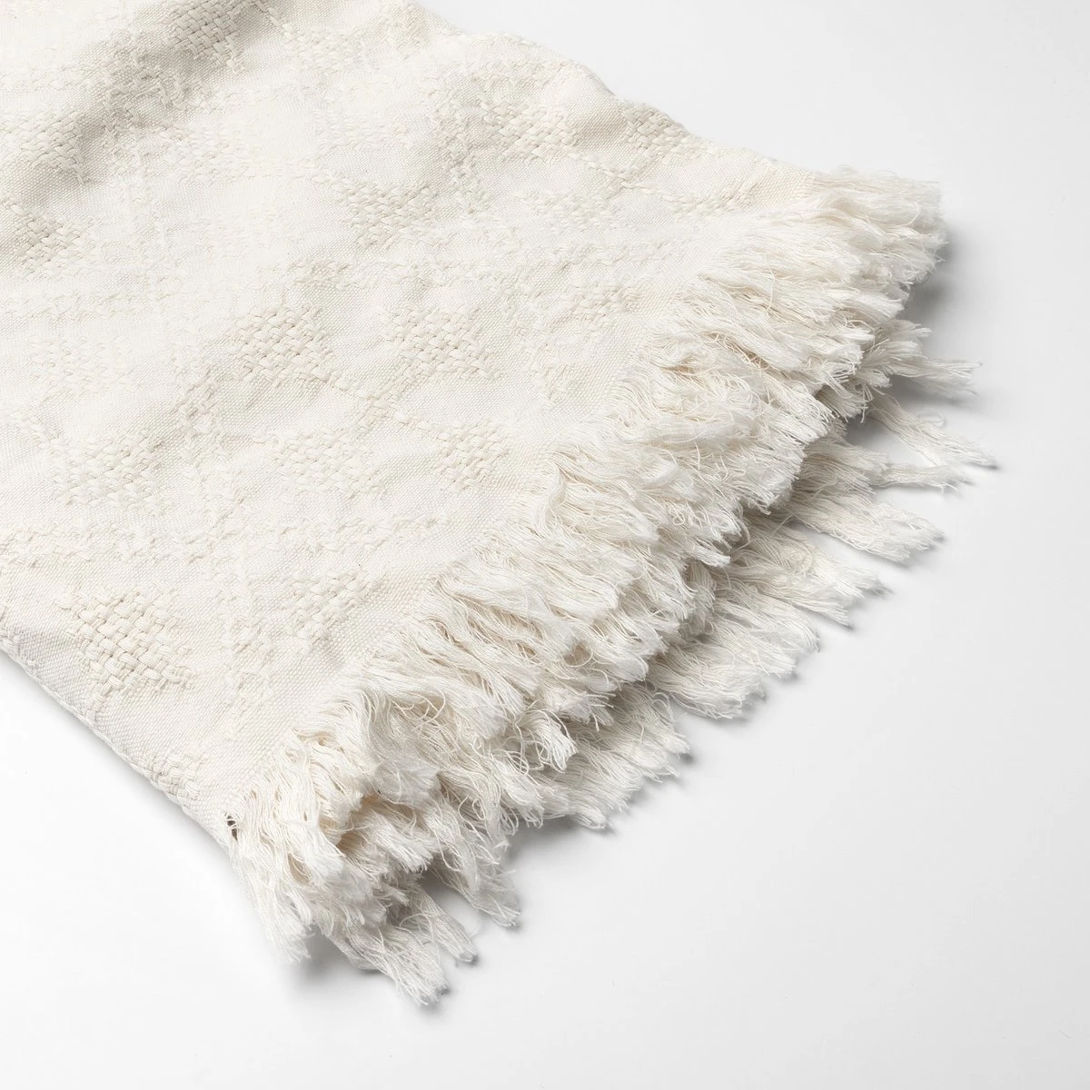 Dutch Decor - BELLE - Plaid Van Katoen 130x180 Cm Snow White - Wit - Deken 6 Dutch Decor - BELLE - Plaid Van Katoen 130x180 Cm Snow White - Wit - Deken - Afbeelding 4