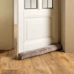 Set Van 3 - Dutch Decor FINN - Tochtstopper Velvet Driftwood 90x10 Cm - Taupe - Tochtrol Voor Binnen - Tochthond - Tochtkussen - 90CM - Soepel Van Vorm & Lichtgewicht 10 Set Van 3 - Dutch Decor FINN - Tochtstopper Velvet Driftwood 90x10 Cm - Taupe - Tochtrol Voor Binnen - Tochthond - Tochtkussen - 90CM - Soepel Van Vorm & Lichtgewicht -Dutch Decor 1200x1200 430