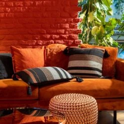 VOORDEELSET - Far Far Away - Sierkussen Tamar 45x45 Cm - Sierkussen Tamar 40x60 Cm - Plaid Charlie - Raven - Set Van 3 Stuks - Inclusief Binnenkussen 11 VOORDEELSET - Far Far Away - Sierkussen Tamar 45x45 Cm - Sierkussen Tamar 40x60 Cm - Plaid Charlie - Raven - Set Van 3 Stuks - Inclusief Binnenkussen -Dutch Decor 1200x1200 54