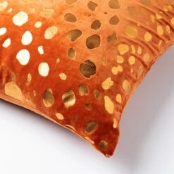 TINO - Kussenhoes Velvet 45x45 Cm Potters Clay - Oranje - Exclusief Binnenkussen 8 TINO - Kussenhoes Velvet 45x45 Cm Potters Clay - Oranje - Exclusief Binnenkussen -Dutch Decor 1200x1200 755