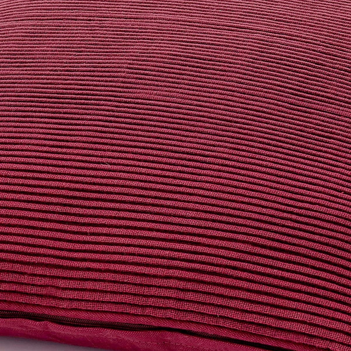 KLUNE - Kussenhoes 45x45 Cm - Bordeaux - Rood - Ribstof - Met Rits 5 KLUNE - Kussenhoes 45x45 Cm - Bordeaux - Rood - Ribstof - Met Rits - Afbeelding 3