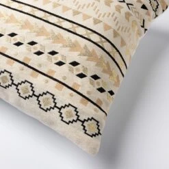 SANDY - Kussenhoes 45x45 Cm Raven - Zwart - Met Rits 7 SANDY - Kussenhoes 45x45 Cm Raven - Zwart - Met Rits -Dutch Decor 1200x1200 810