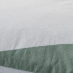 EFYT - Kussenhoes 40x60 Cm - Lichtgrijs - Wit - Groen - Met Rits 8 EFYT - Kussenhoes 40x60 Cm - Lichtgrijs - Wit - Groen - Met Rits -Dutch Decor 1200x1200 876