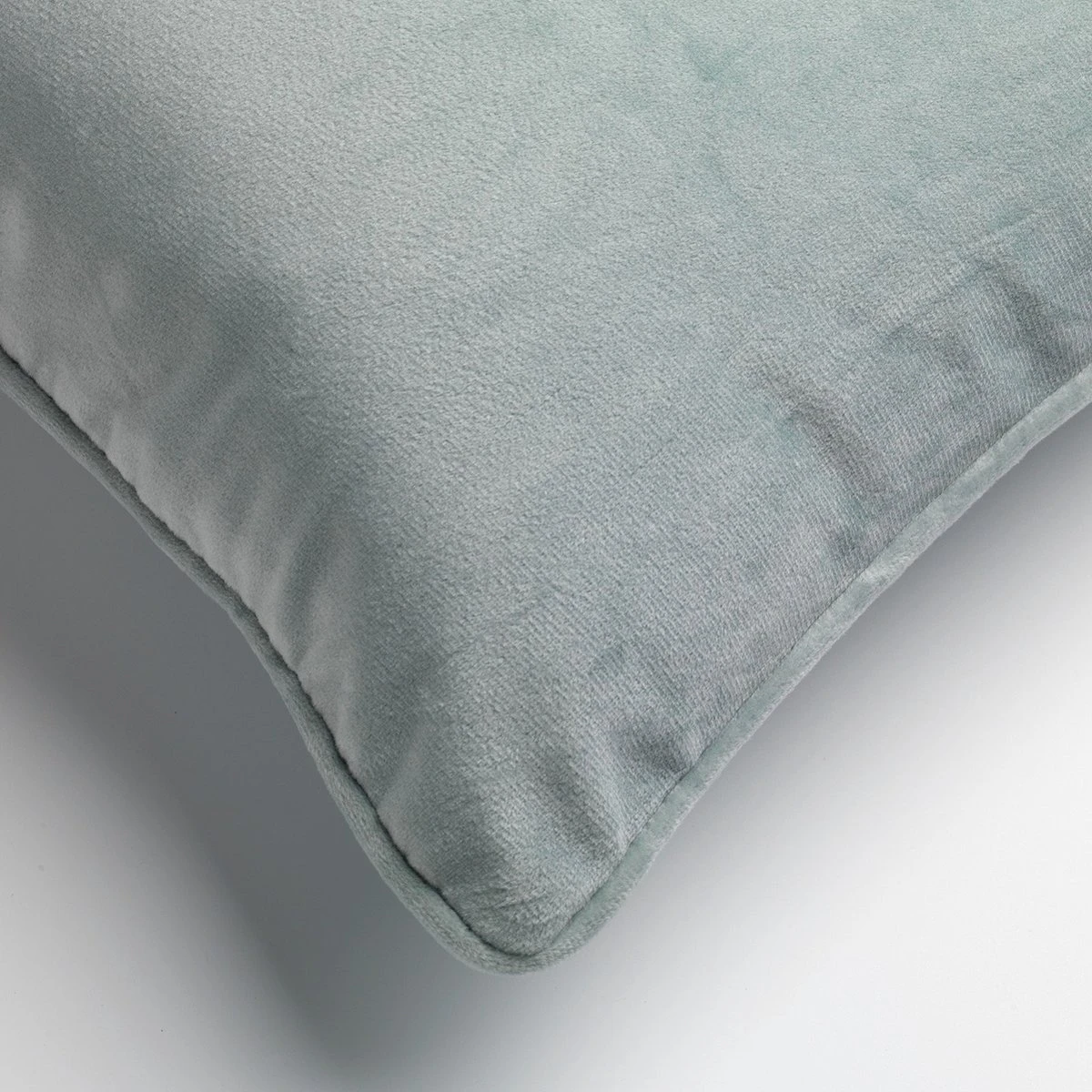 FINN - Sierkussen Velvet Jadeite 40x60 Cm - Groen - Inclusief Binnenvulling 5 FINN - Sierkussen Velvet Jadeite 40x60 Cm - Groen - Inclusief Binnenvulling - Afbeelding 3