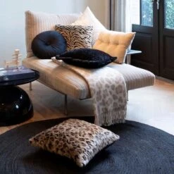 KAY - Sierkussen Met Dierenprint 45x45 Cm Rocky Road - Bruin - Inclusief Binnenvulling 9 KAY - Sierkussen Met Dierenprint 45x45 Cm Rocky Road - Bruin - Inclusief Binnenvulling -Dutch Decor 1200x1200 914