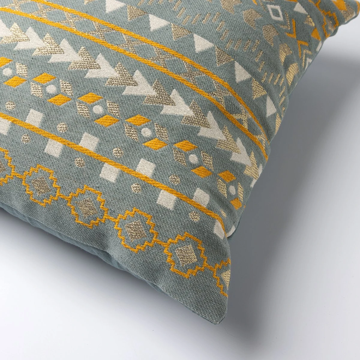 SANDY - Sierkussen 45x45 Cm Sagebrush Green - Groen - Inclusief Binnenvulling 5 SANDY - Sierkussen 45x45 Cm Sagebrush Green - Groen - Inclusief Binnenvulling - Afbeelding 3