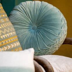 SANDY - Sierkussen 45x45 Cm Sagebrush Green - Groen - Inclusief Binnenvulling 13 SANDY - Sierkussen 45x45 Cm Sagebrush Green - Groen - Inclusief Binnenvulling -Dutch Decor 1200x1200 927