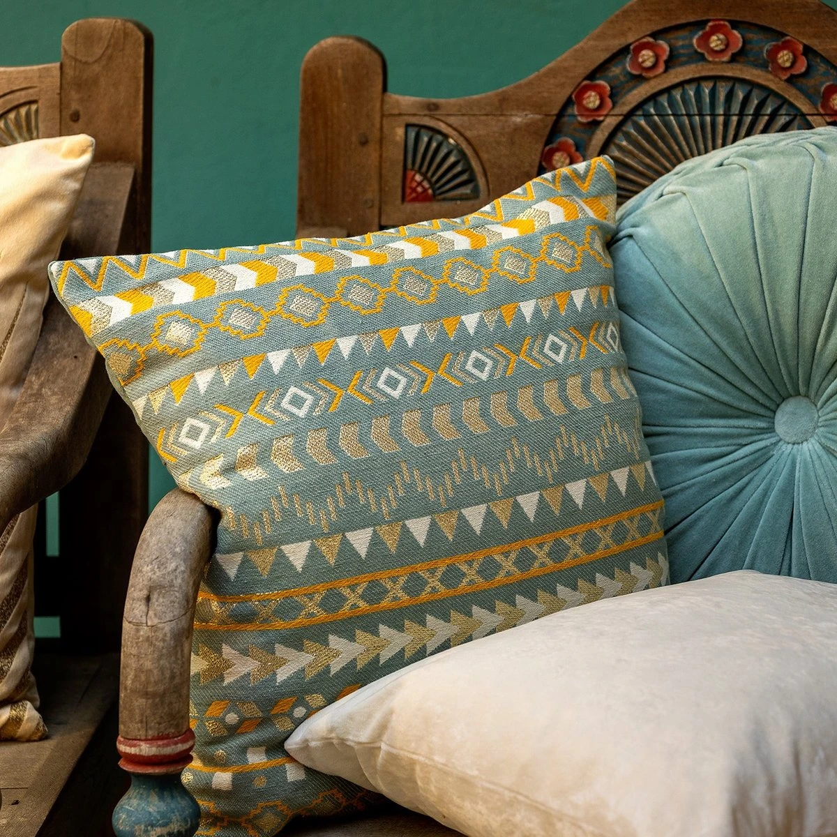 SANDY - Sierkussen 45x45 Cm Sagebrush Green - Groen - Inclusief Binnenvulling 9 SANDY - Sierkussen 45x45 Cm Sagebrush Green - Groen - Inclusief Binnenvulling - Afbeelding 7