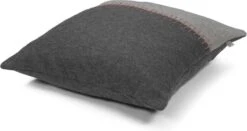 GIMSE - Kussenhoes 45x45 Cm - Donkergrijs - 100% Wol - Exclusief Binnenkussen 9 GIMSE - Kussenhoes 45x45 Cm - Donkergrijs - 100% Wol - Exclusief Binnenkussen -Dutch Decor 1200x636