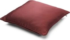 DOVA - Kussenhoes 45x45 Cm - Bordeaux Rood - Met Rits 9 DOVA - Kussenhoes 45x45 Cm - Bordeaux Rood - Met Rits -Dutch Decor 1200x691 1