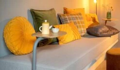 FEMM - Kussenhoes Velvet 30x50 Cm - Golden Glow - Geel - Exclusief Binnenkussen -Dutch Decor 1200x700