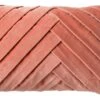 FEMM - Sierkussen Velvet 30x50 Cm - Muted Clay - Roze - Inclusief Binnenvulling 1 FEMM - Sierkussen Velvet 30x50 Cm - Muted Clay - Roze - Inclusief Binnenvulling -Dutch Decor 1200x703 3