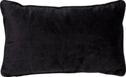 FINN - Kussenhoes Velvet 30x50 Cm - Raven - Zwart - Met Rits 13 FINN - Kussenhoes Velvet 30x50 Cm - Raven - Zwart - Met Rits -Dutch Decor 1200x731
