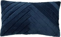 FEMM - Sierkussen Velvet 30x50 Cm - Insignia Blue - Donkerblauw - Inclusief Binnenvulling