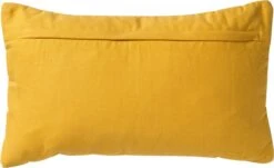 FEMM - Kussenhoes Velvet 30x50 Cm - Golden Glow - Geel - Exclusief Binnenkussen -Dutch Decor 1200x735 1
