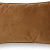FINN - Kussenhoes Velvet 30x50 Cm - Tobacco Brown - Bruin - Exclusief Binnenkussen 2 FINN - Kussenhoes Velvet 30x50 Cm - Tobacco Brown - Bruin - Exclusief Binnenkussen -Dutch Decor 1200x758 1
