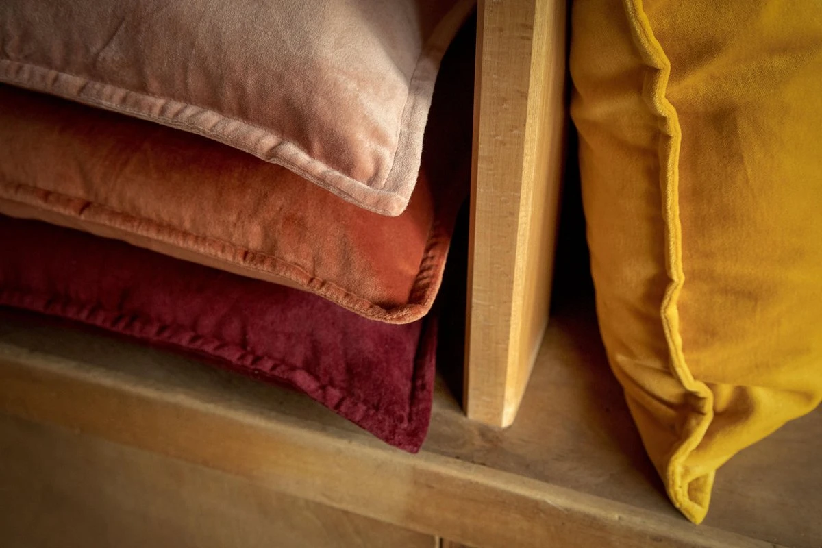 CAITH - Kussenhoes Velvet 100% Katoen 50x50 Cm - Muted Clay - Roze - Exclusief Binnenkussen 6 CAITH - Kussenhoes Velvet 100% Katoen 50x50 Cm - Muted Clay - Roze - Exclusief Binnenkussen - Afbeelding 4