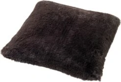 ZAYA - Sierkussen Unikleur 60x60 Cm - Raven - Zwart - Superzacht - Inclusief Binnenvulling 7 ZAYA - Sierkussen Unikleur 60x60 Cm - Raven - Zwart - Superzacht - Inclusief Binnenvulling -Dutch Decor 1200x813 1